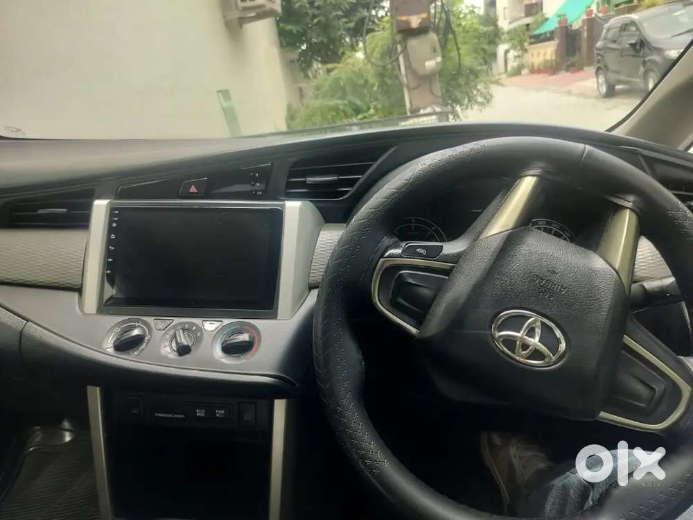 Toyota Innova Crysta 2016
