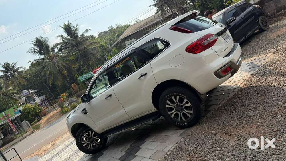 Ford Endeavour 2019 Diesel 94000 Km Driven