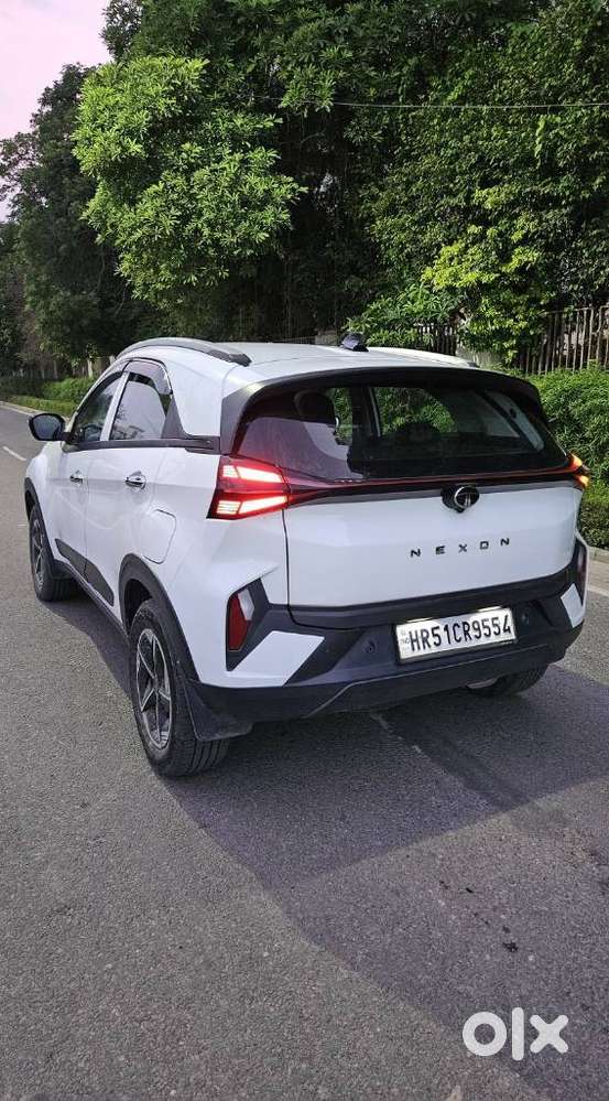 Tata Nexon Smart Plus S 1.2 Revotron Petrol 5 Mt, 2024