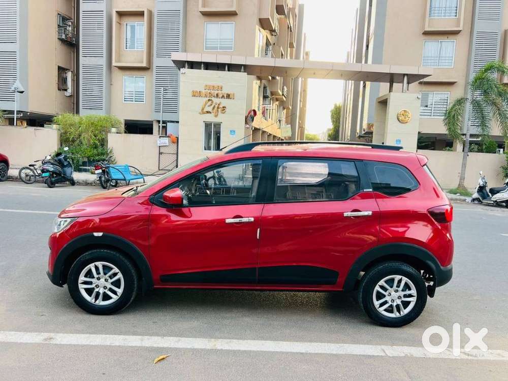 Renault Triber 1.0 Rxz Dual Tone, 2021, Petrol