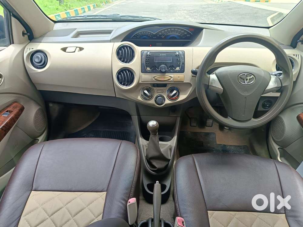 Toyota Etios 2010-2012 V, 2013, Petrol