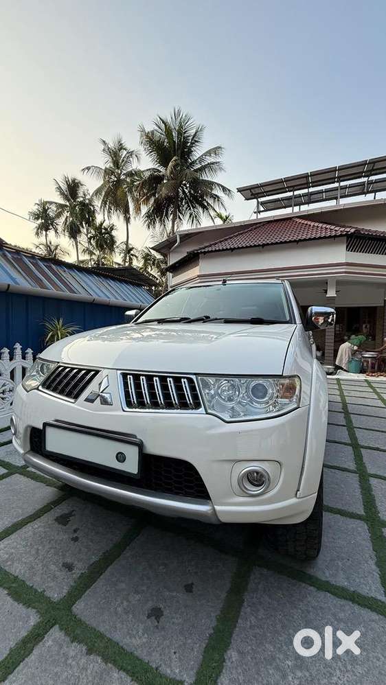 Mitsubishi Pajero Sport 2014 Diesel Original Kerala