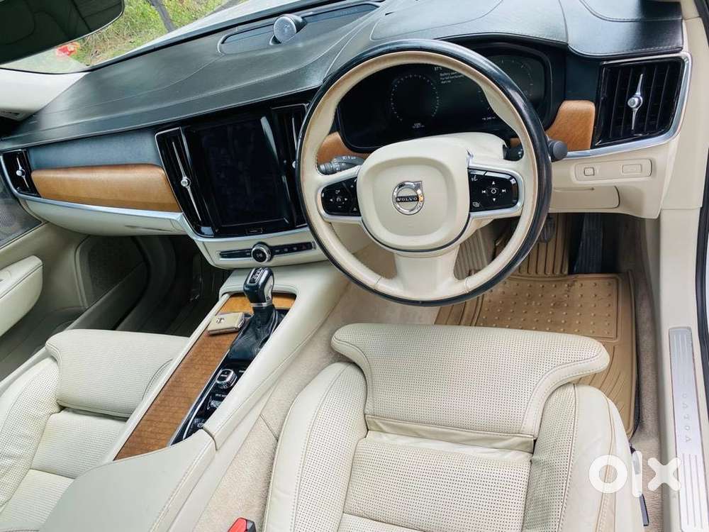 Volvo S90 D4 Momentum, 2017, Diesel