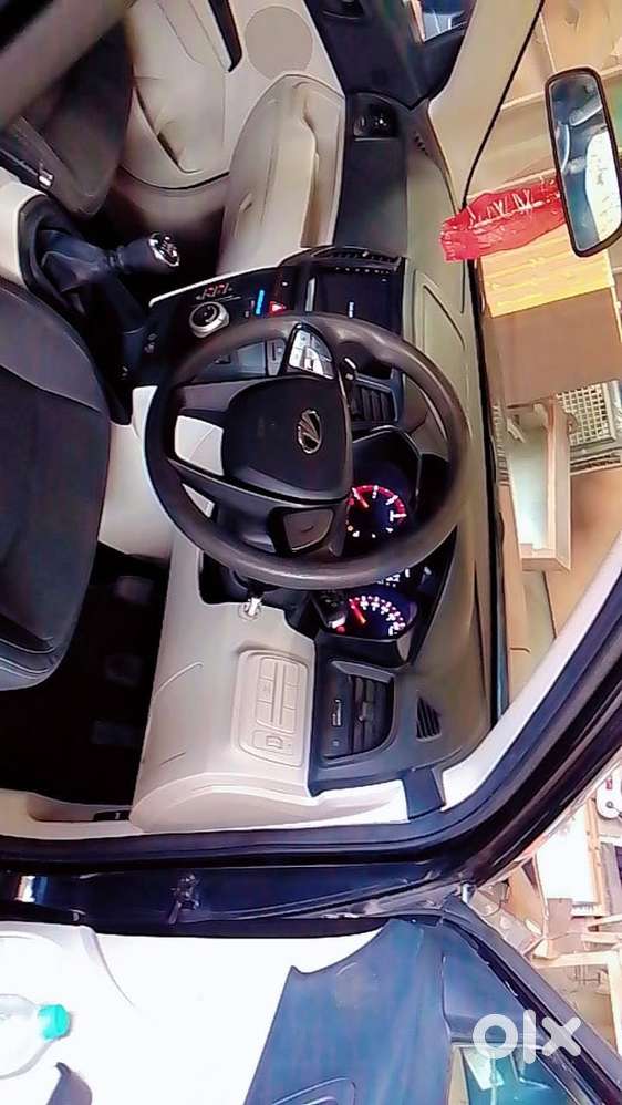 Mahindra Xuv300 2022 Diesel W8 Dual Tone