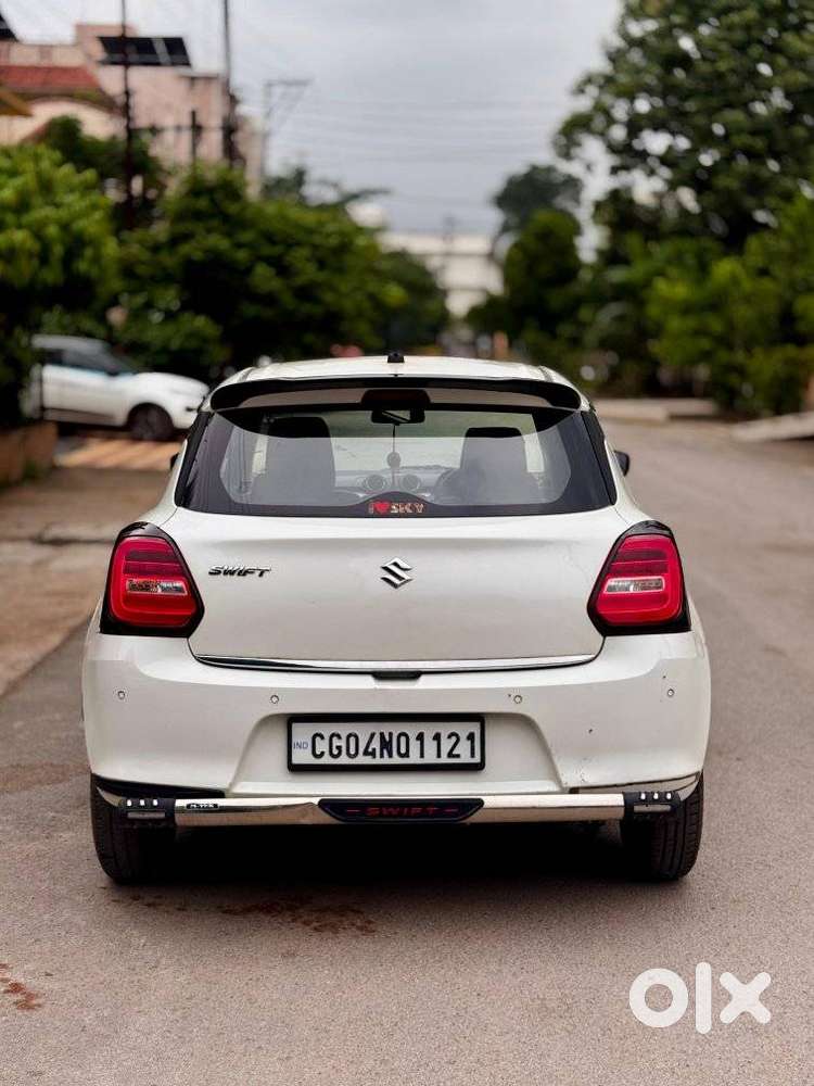 Maruti Suzuki Swift Vxi + Manual, 2021, Petrol