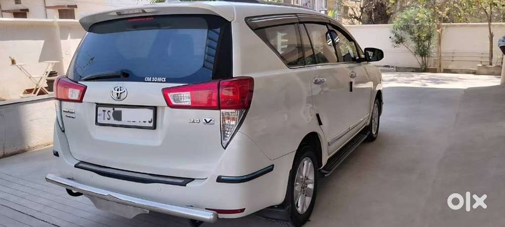 Toyota Innova Crysta 2.4 V 8 Str, 2019, Diesel