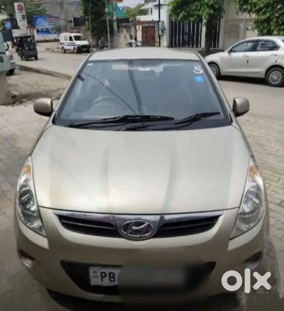 Hyundai New I20 2010 Petrol 80000 Km Driven