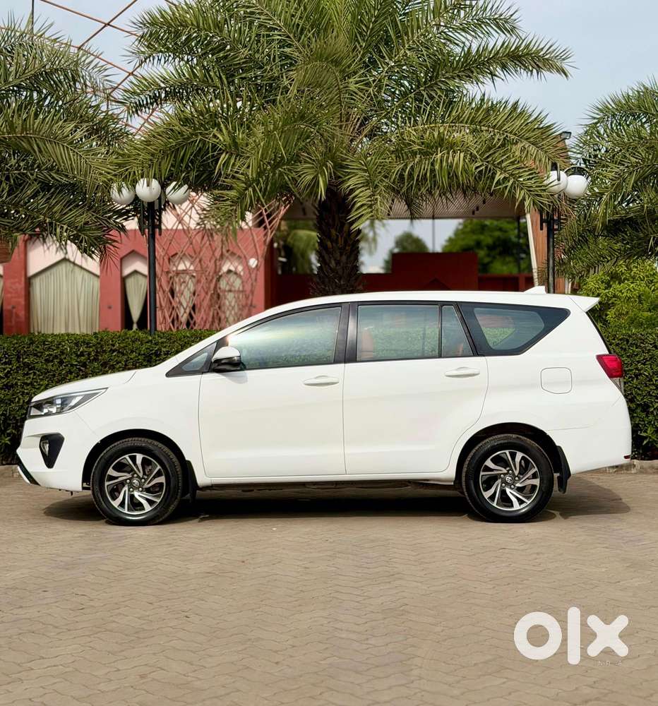 Toyota Innova Crysta [2020-ongoing] 2.7 Gx Mt 8 Str, 2021, Diesel