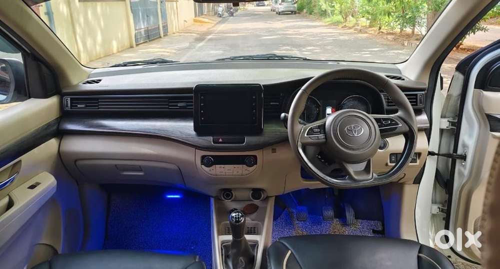 Toyota Rumion V Mt, 2024, Petrol