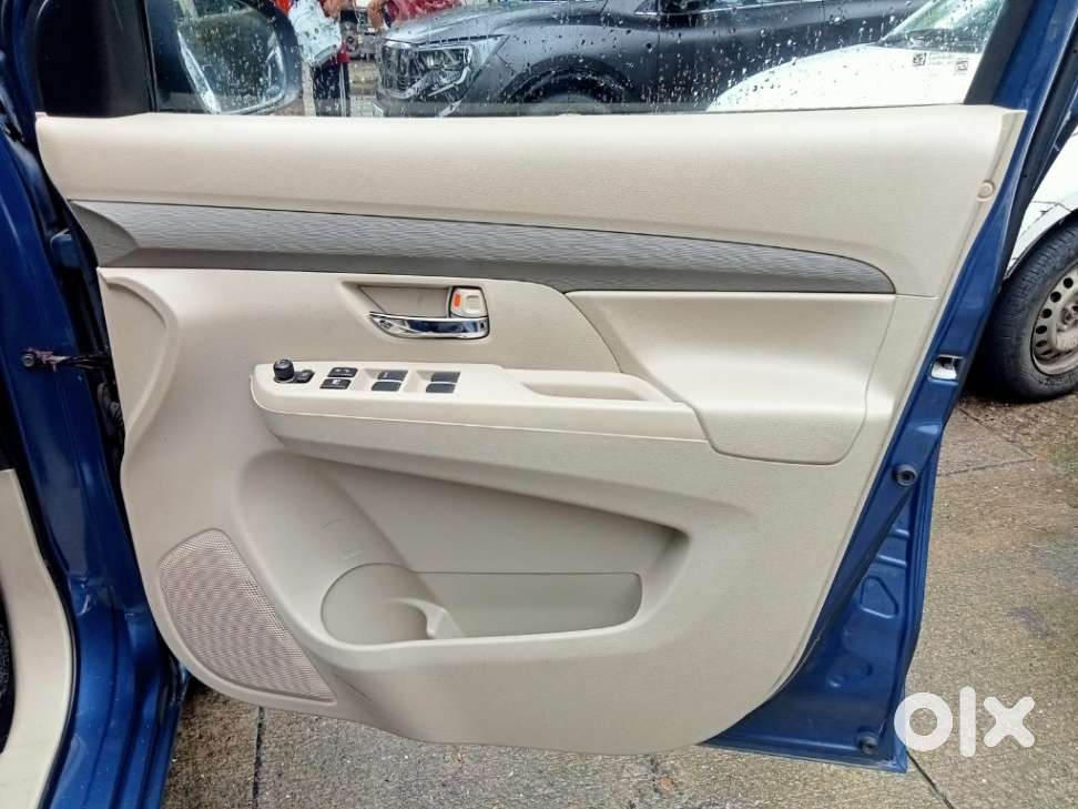 Maruti Suzuki Ertiga Vxi Shvs, 2022, Petrol