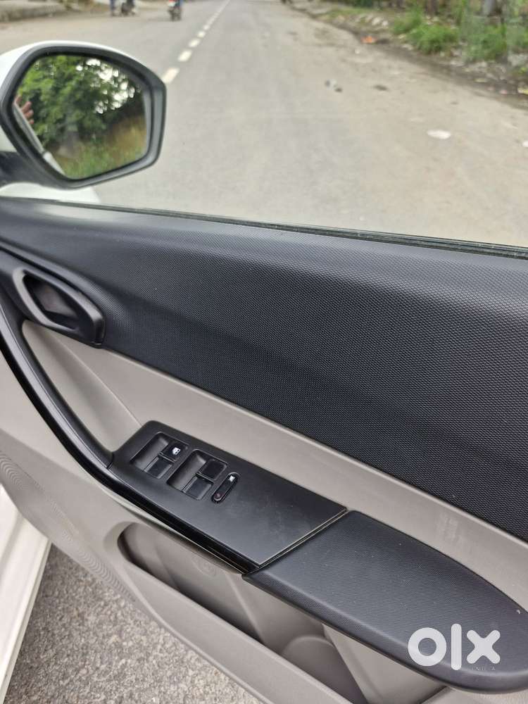 Tata Tiago 1.2 Revotron Xt Rhythm, 2019, Petrol