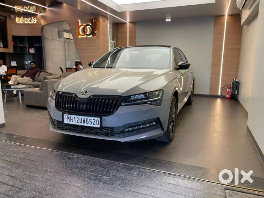Skoda Superb [2020-ongoing] 1.8 Sportline, 2022, Petrol