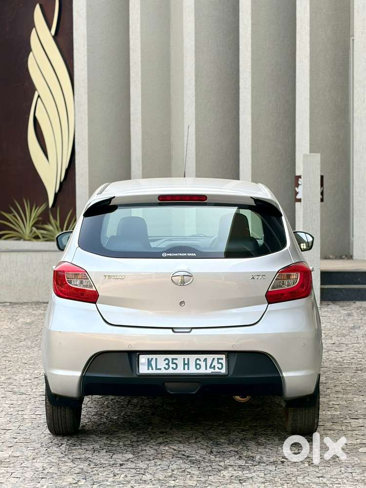 Tata Tiago, 2017, Petrol