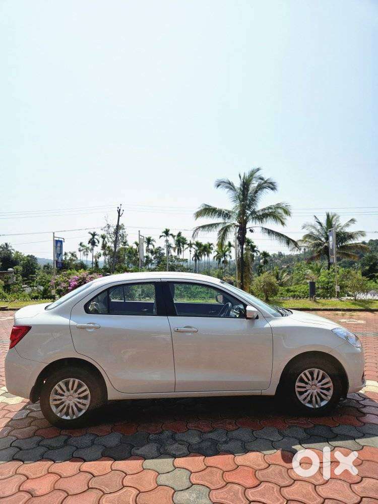 Maruti Suzuki Swift Dzire Vxi(o) Mt, 2020, Petrol