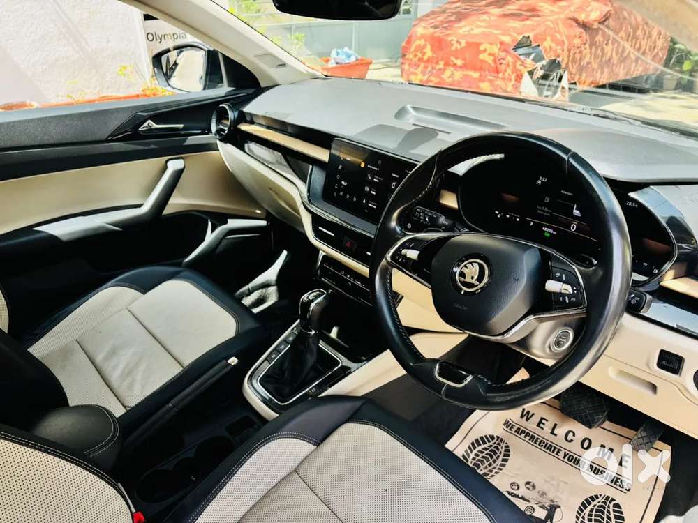 Skoda Slavia Style 1.5l Tsi Mt, 2022, Petrol