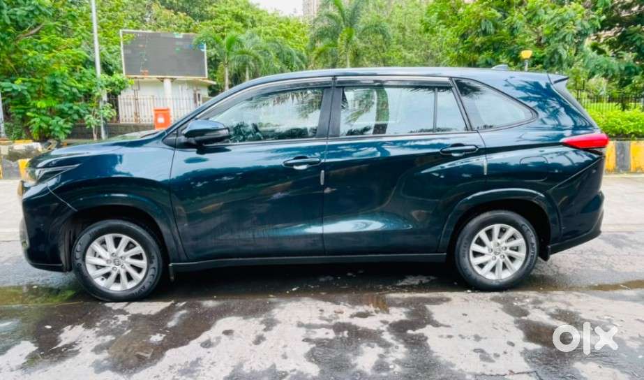 Toyota Innova Hycross Gx (o), 2025, Petrol