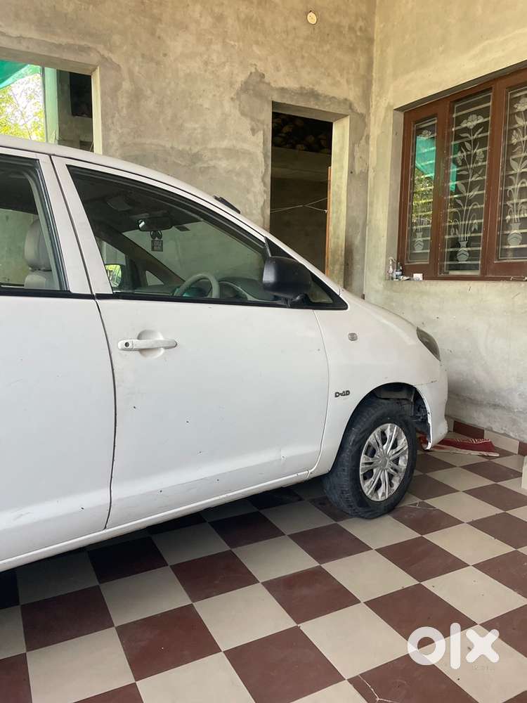 Toyota Innova Diesel 2010