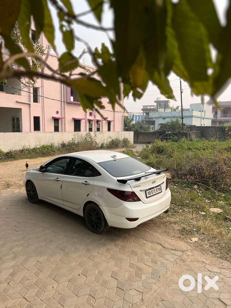 Hyundai Fluidic Verna Diesel Manual 2014