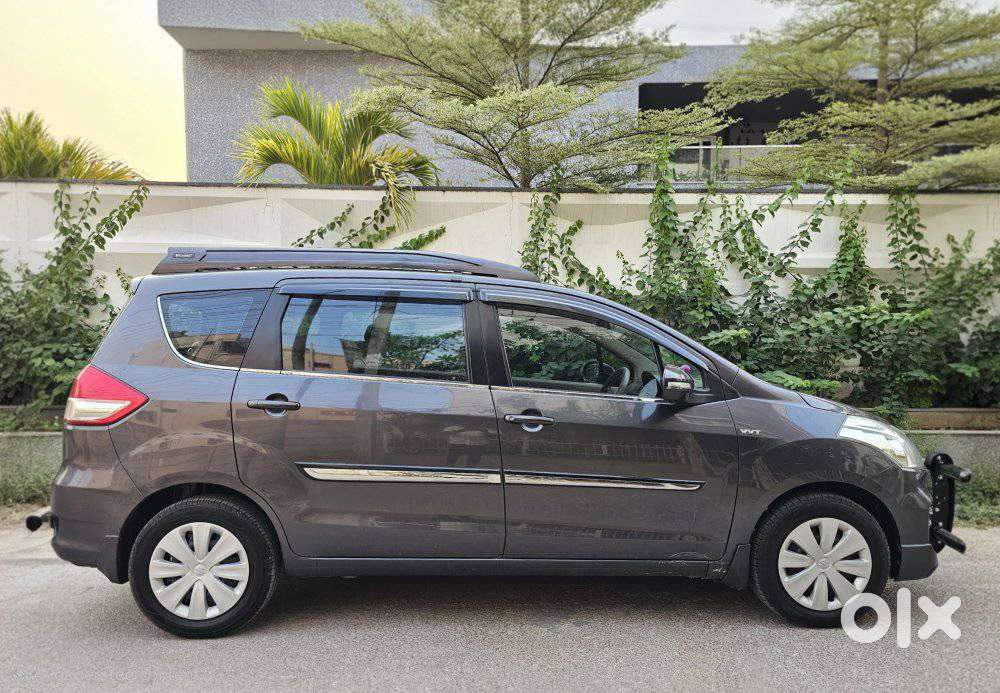 Maruti Suzuki Ertiga Vxi Shvs, 2017, Petrol