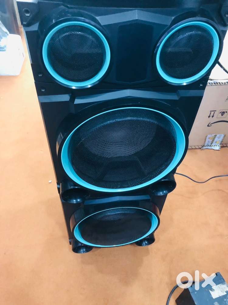 Croma Party speakers 1400watt