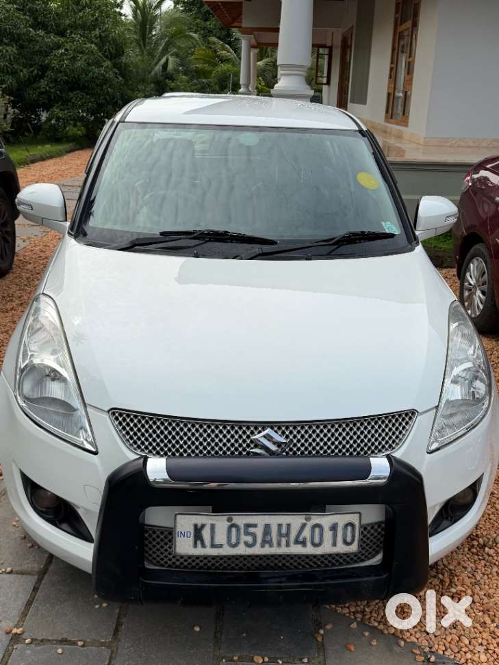Maruti Suzuki Swift Vxi + Manual, 2013, Petrol