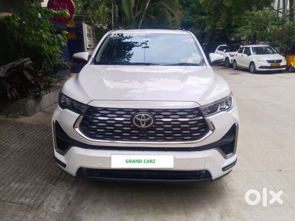 Toyota Innova Hycross 2.0 Zx Hybrid 7 Str, 2023, Cng & Hybrids