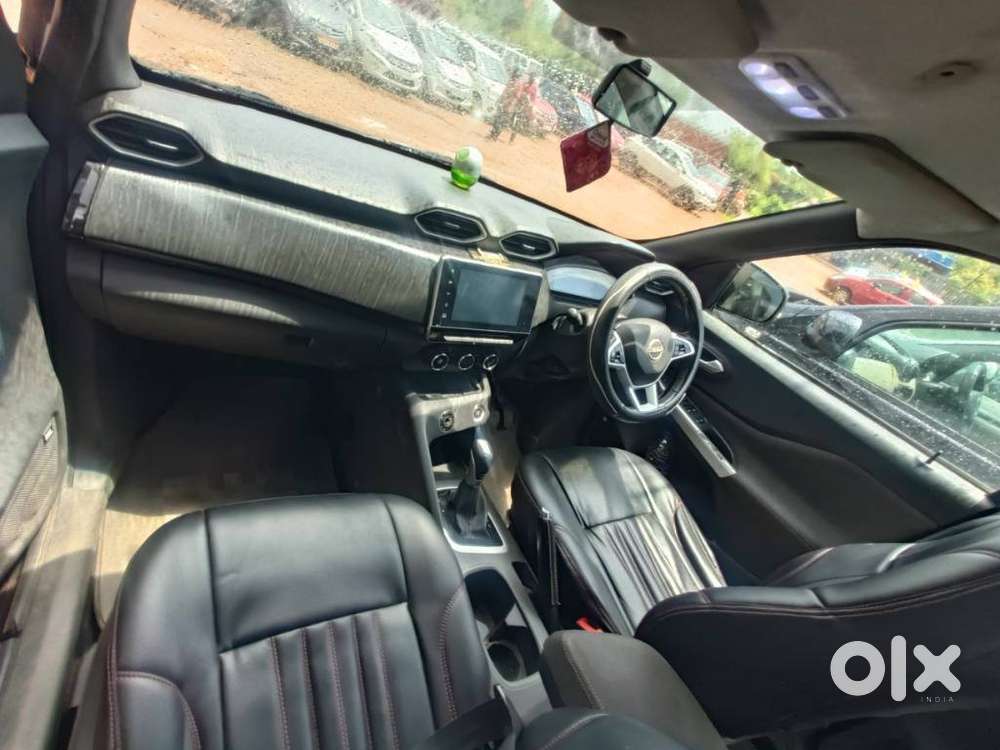 Nissan Magnite Xv Turbo Cvt Red Edition, 2021, Petrol