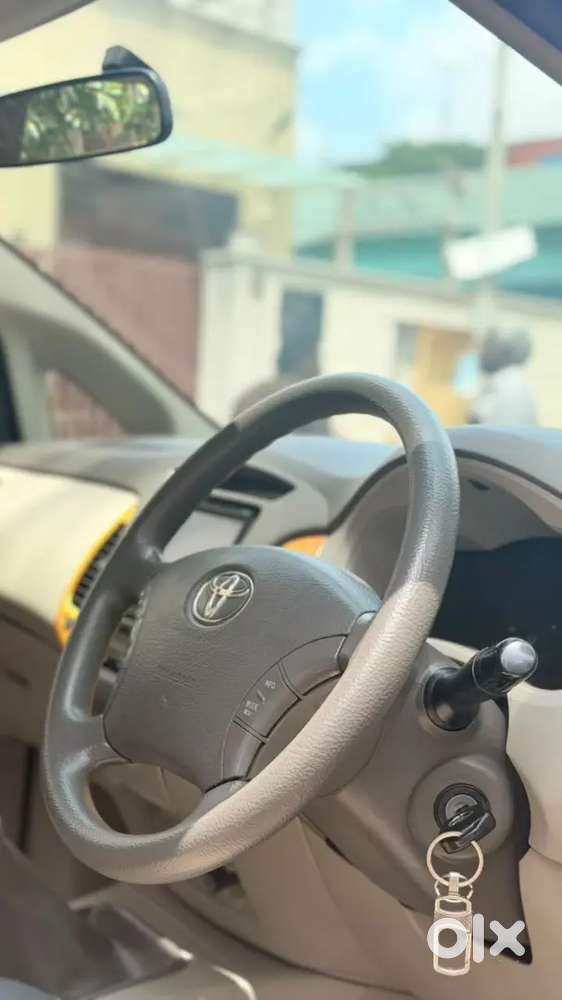 Toyota Innova 2011 Diesel Well Maintained
