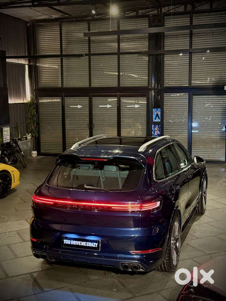 Porsche Cayenne Base, 2013, Petrol