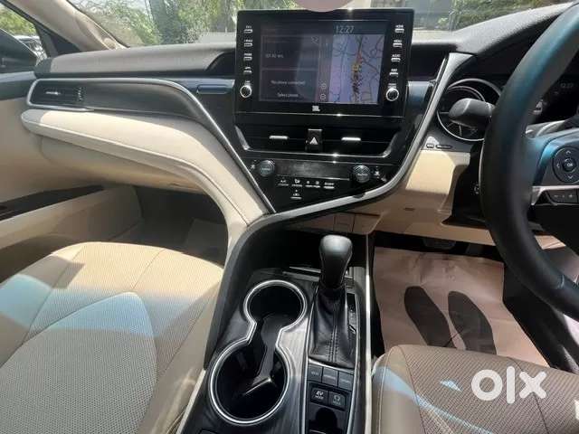 Toyota Camry Hybrid, 2023, Petrol