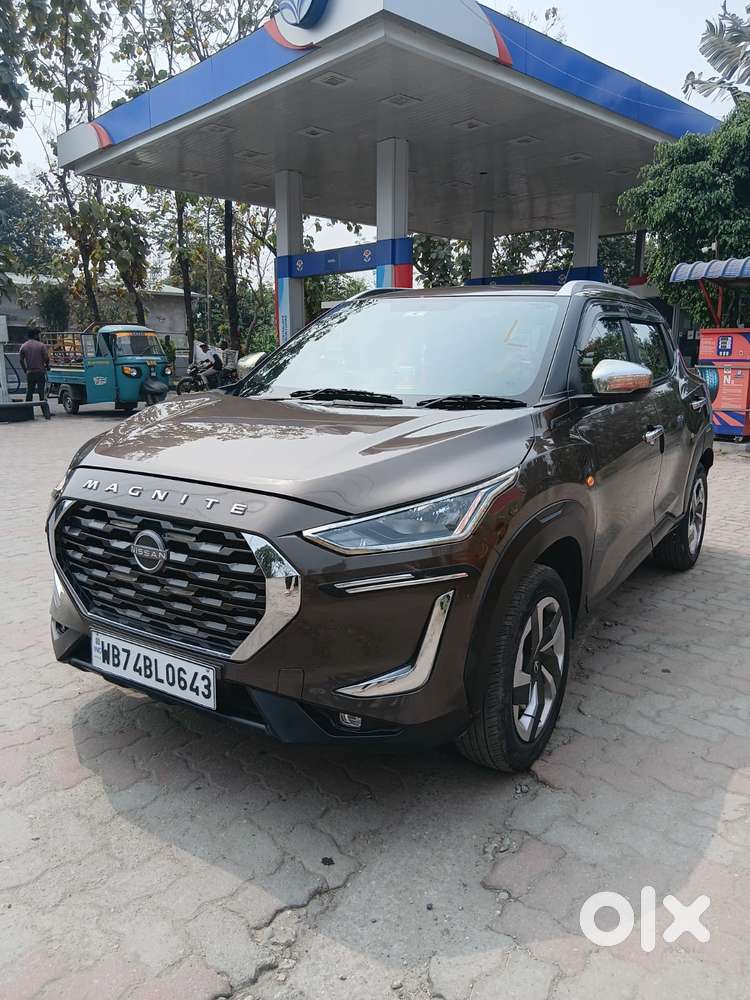 Nissan Magnite 1.0 Xv, 2022, Petrol