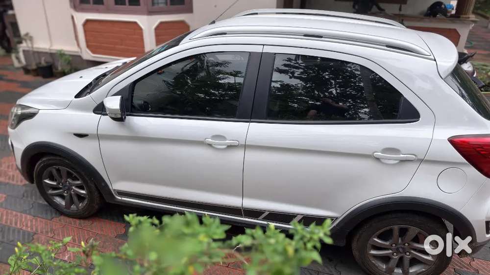 Ford Freestyle Petrol 2019