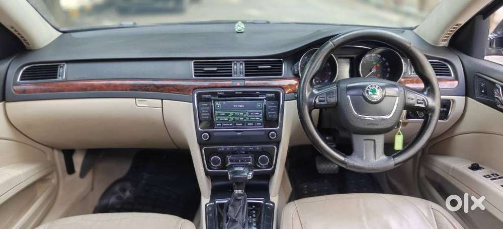 Skoda Superb 1.8 Elegance Tsi At, 2011, Petrol