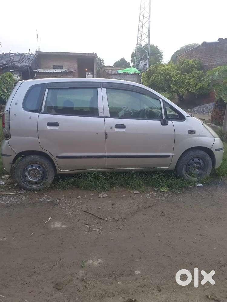 Maruti Suzuki Zen Estilo 2010