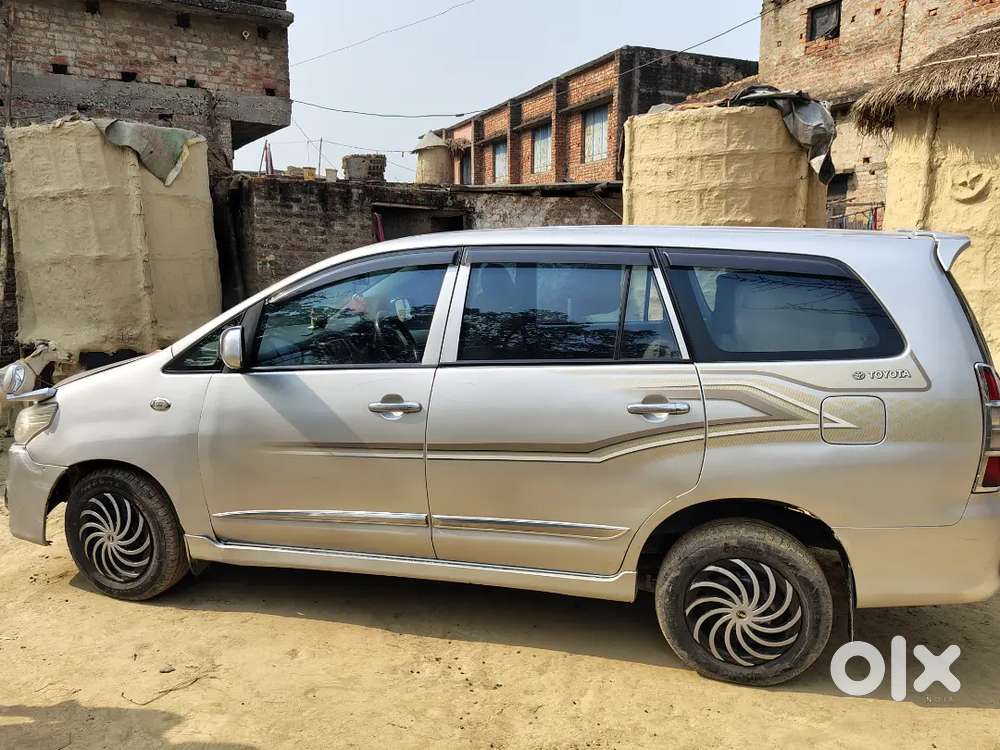 Toyota Innova 2013