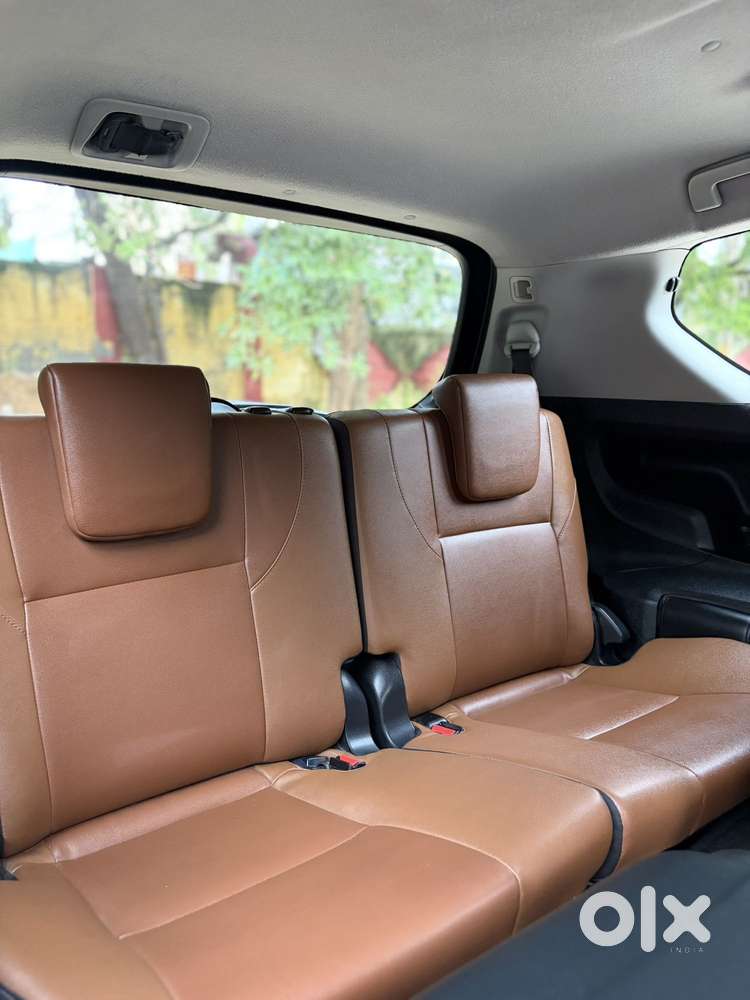 Toyota Innova Crysta 2.8 Zx At 7 Seater, 2017, Diesel