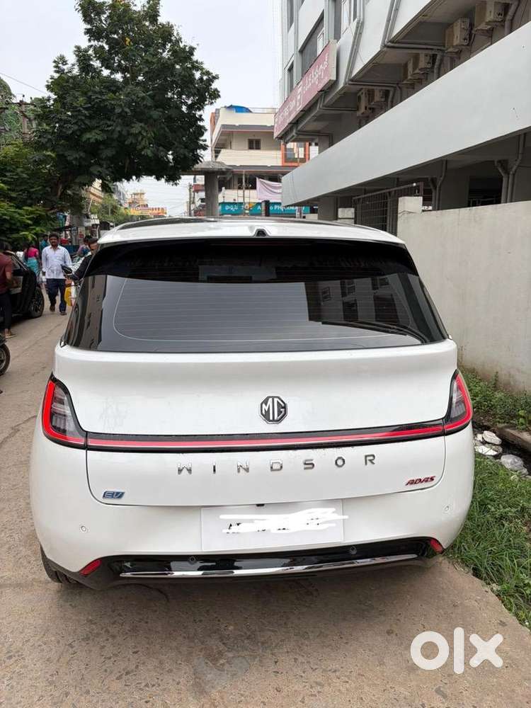 Mg Windsor Ev 2025 Electric Good Condition