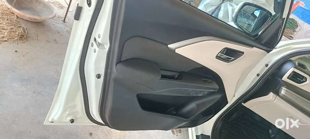 Maruti Suzuki Dzire 2025 Petrol 3024 Km Driven.