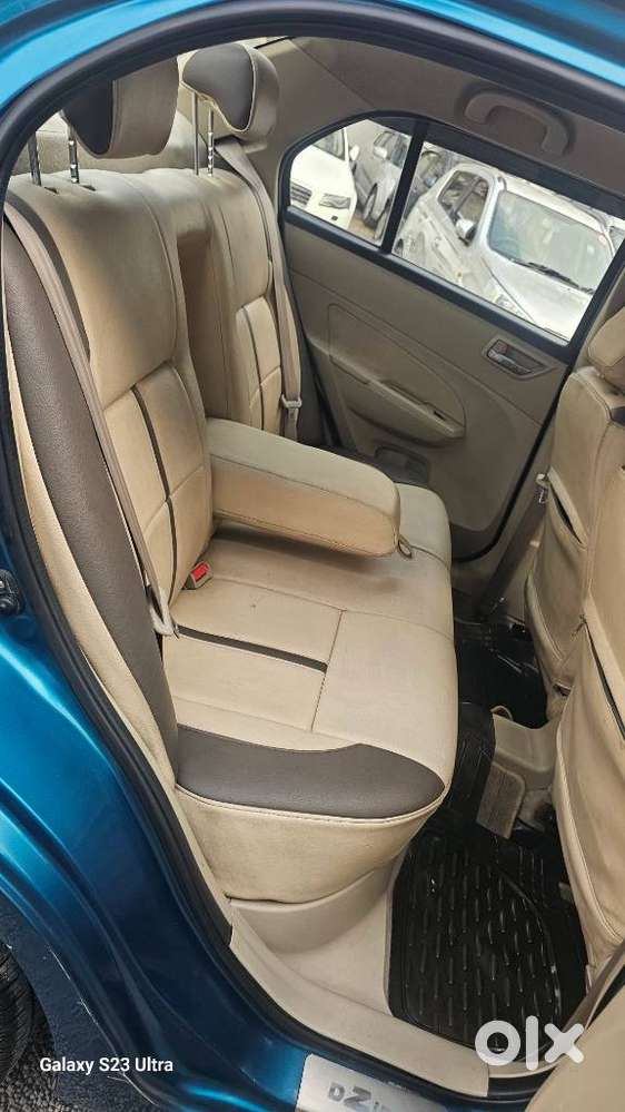 Maruti Suzuki Swift Dzire 1.2 Vxi Bsiv, 2013, Petrol