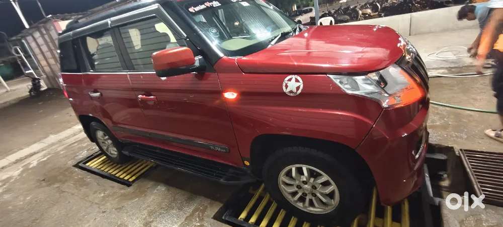 Mahindra Tuv 300 2017 Diesel 274900 Km Driven