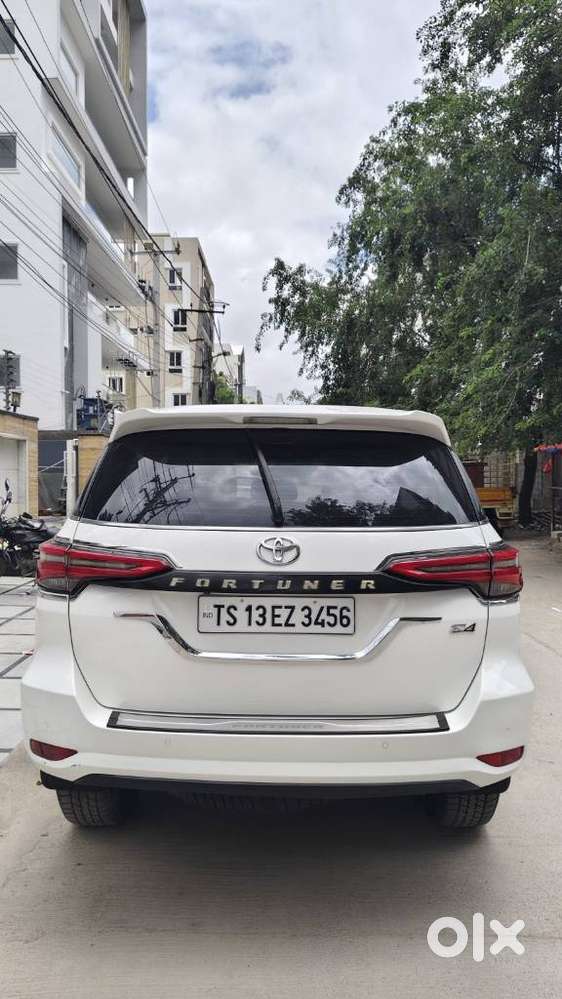 Toyota Fortuner 4x4 Mt 2.8 Diesel, 2022, Diesel