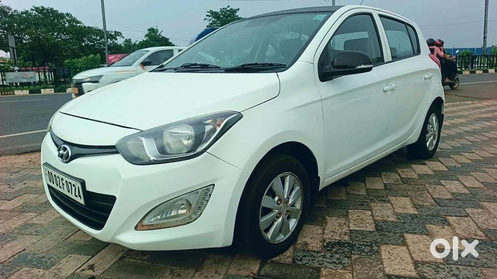Hyundai I20 Sportz 1.2 Bs-iv, 2013, Petrol