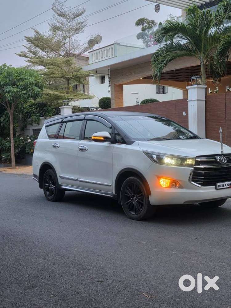 Toyota Innova Crysta 2.4 Leadership Edition, 2020, Diesel