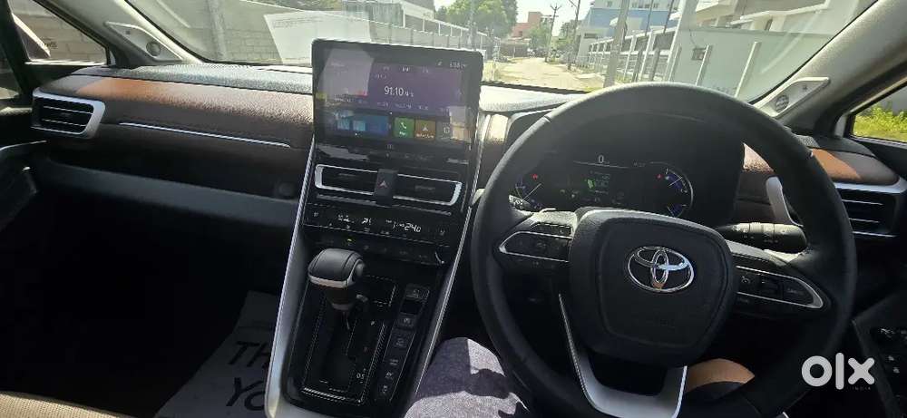 Toyota Innova Hycross Zx 2023 June Model