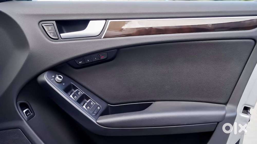 Audi A4 2.0 Tdi Premium With Sunroof, 2011, Diesel