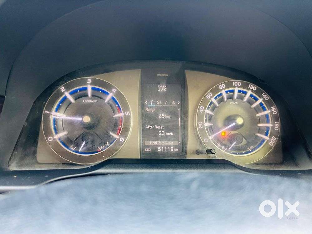 Toyota Innova Crysta 2.4 V 8 Str, 2018, Diesel