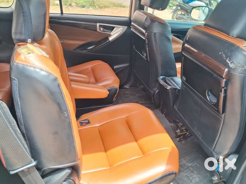 Toyota Innova Crysta 2.8z Automatic, 2017, Diesel