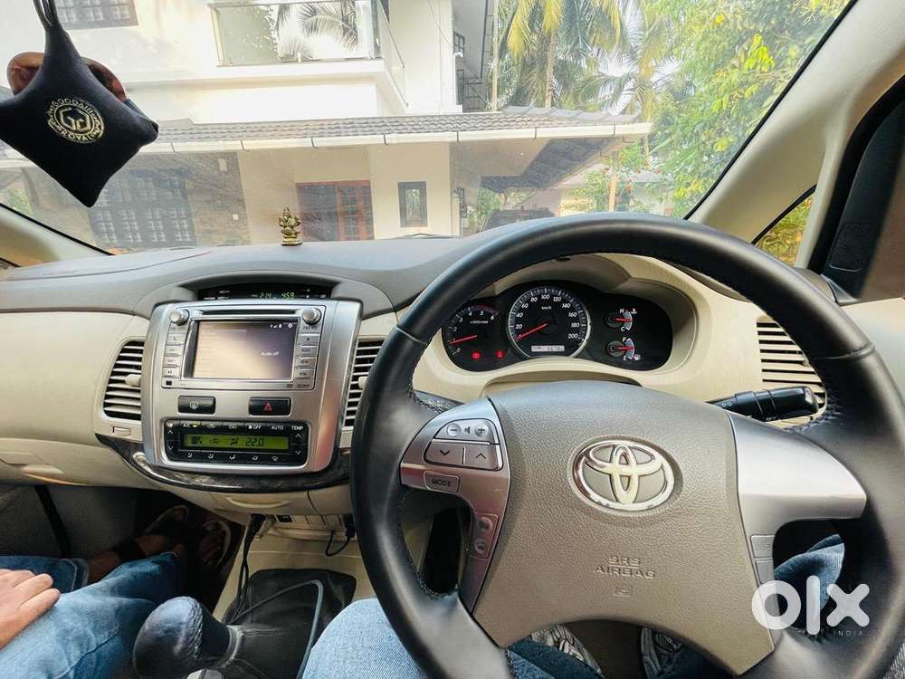 Toyota Innova 2015 Diesel Well Maintained