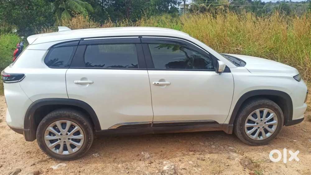 Maruti Suzuki Grand Vitara 7 Seater 2025 Petrol 25000 Km Driven