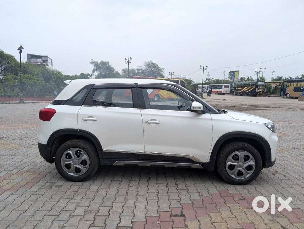 Maruti Suzuki Brezza 1.5 Lxi Smart Hybrid, 2020, Petrol